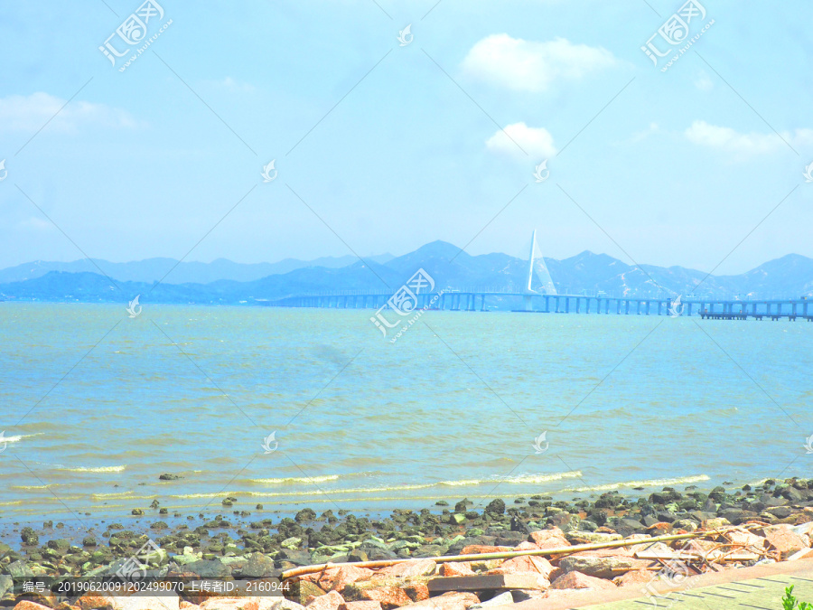 广东深圳湾海滩，美丽的海滨度假胜地